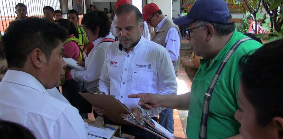 Advierte IEEPO sobre falsos verificadores de escuelas