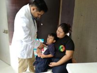Continúa atención médica gratuita para damnificados