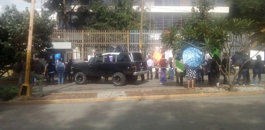 Protestan Trabajadores del Sindicato Independiente de Salud en la JCyA.