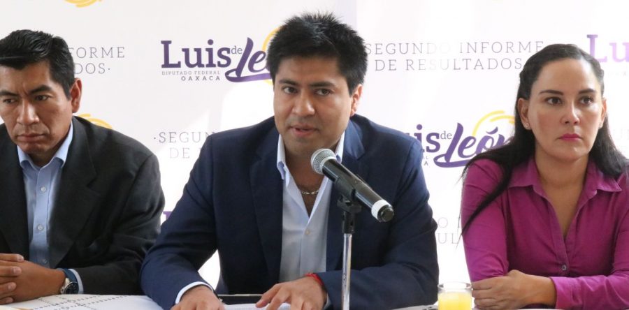 Rinde diputado federal Luis León Martínez segundo informe de actividades legislativas