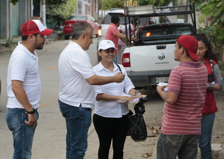 Apoya personal de Liconsa entrega de recursos para reconstrucción de viviendas