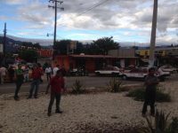 FESO exige operativos contra taxis piratas.