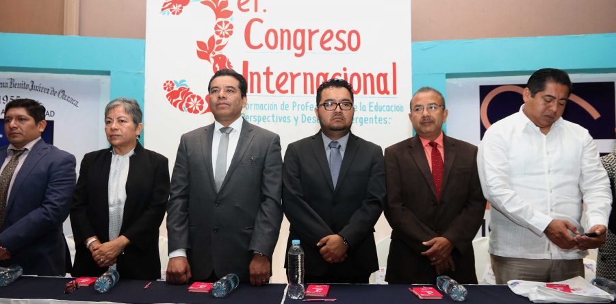 Educación, la mejor solución para contrarrestar los problemas que vivimos: UABJO