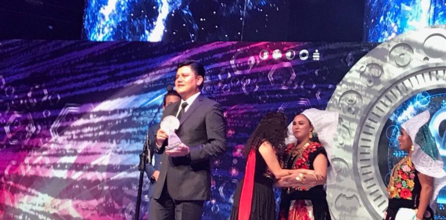Premian en las “Lunas del Auditorio” a la máxima fiesta de los oaxaqueños