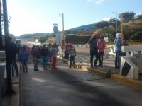 Normalistas se apoderan de la Caseta de Huitzo