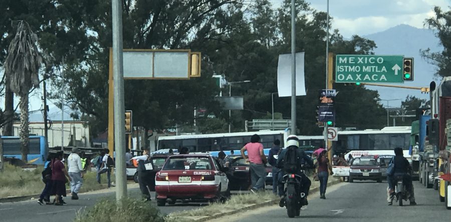 Intensifica S-22 bloqueos