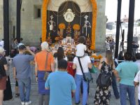 Se instala Altar Monumental en el atrio de la Catedral