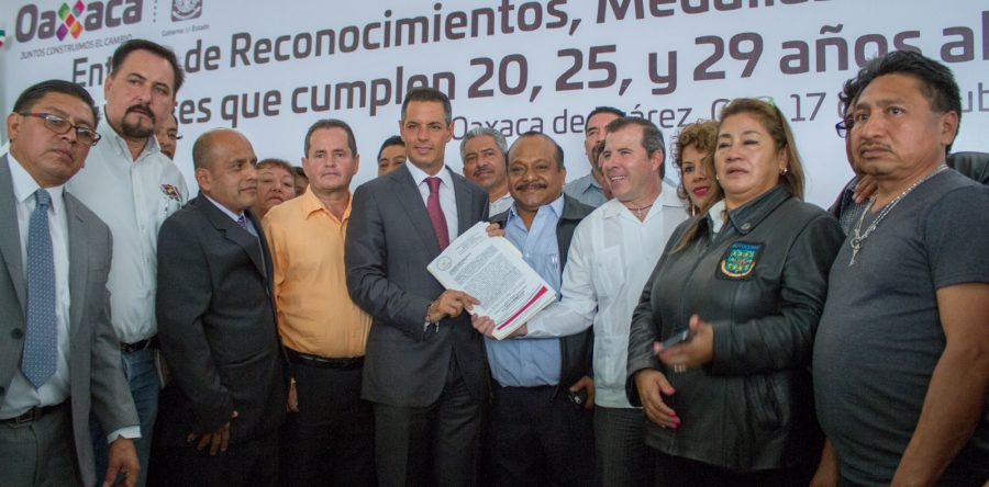 Reconoce AMH labor de trabajadores al servicio del Gobierno del Estado