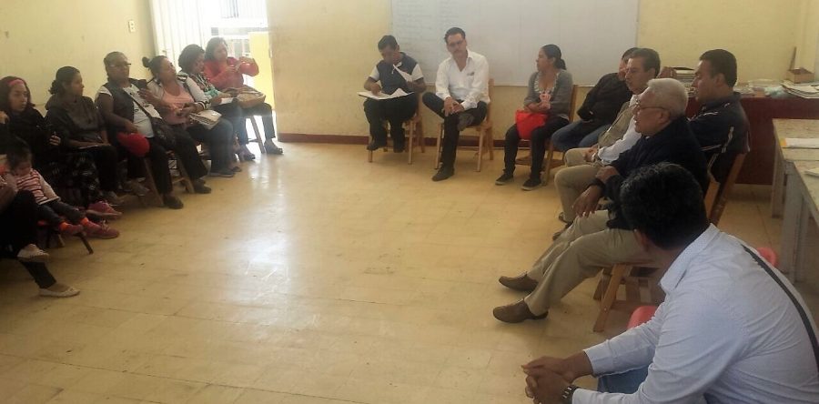 Entrega Gobierno de Oaxaca a escuelas dictámenes de Protección Civil