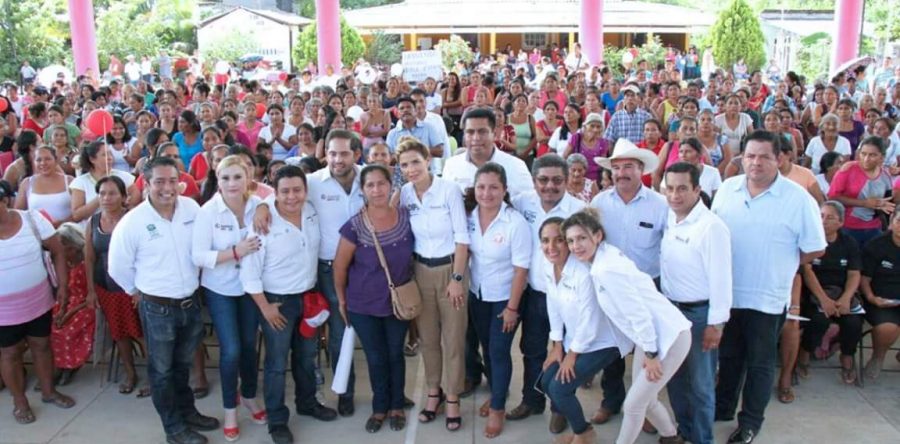 Ivette Morán encabeza gira de trabajo “Juntos” en San Pedro Pochutla