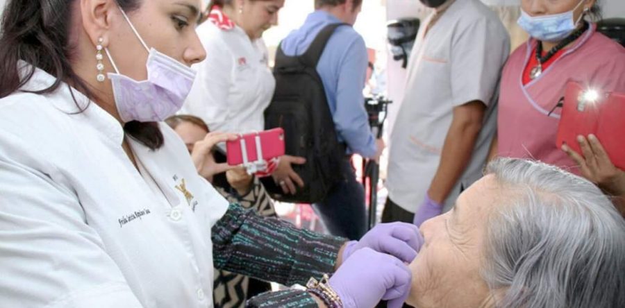 Ivette Morán realiza entrega de apoyos funcionales en el estado de Oaxaca