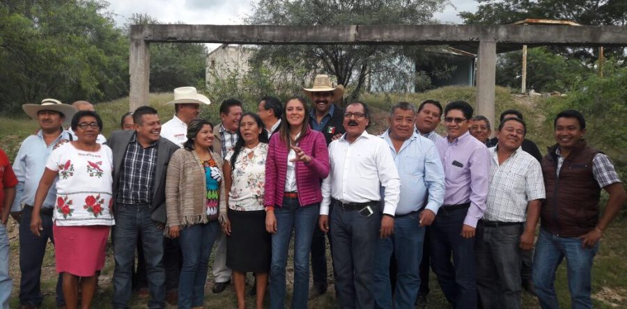 Entrega SEDAPA 475 mil pesos en seguros catastróficos