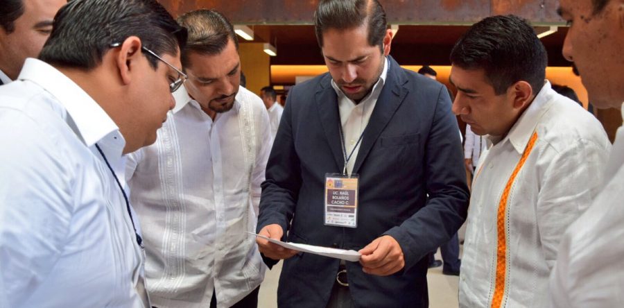 Presenta Raúl Bolaños Cacho Cué política de vivienda