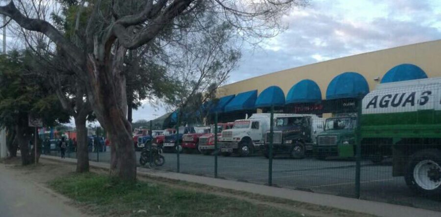 Sindicato libertad cierra accesos de Fábricas de Francia en Plaza Bella