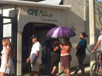 Habitantes del Tamal toman CFE de Pinotepa Nacional