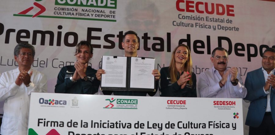 Entrega Gobernador Alejandro Murat Premio Estatal del Deporte 2017