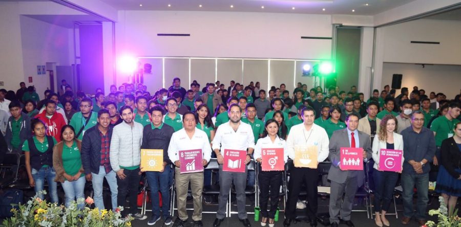 Jóvenes deben cambiar su narrativa y sumar por Oaxaca: Bolaños Cacho Cué