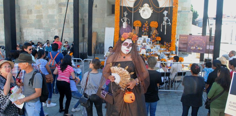 Aún se viven las tradiciones de día de muertos en Oaxaca