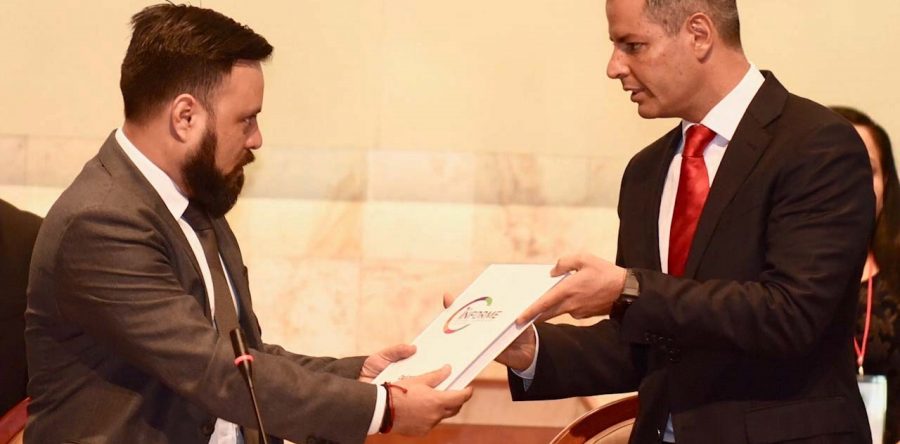 Glosa del informe: En Oaxaca debe dejar de ser pasarela, y enfocarse en evolución y compromisos: Adrián Ortiz