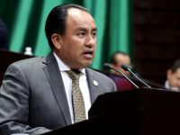 Indignante aumentar solo 8 pesos el salario mínimo: Sergio López