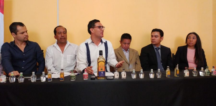 En riesgo mezcal ante ampliación de denominación de origen
