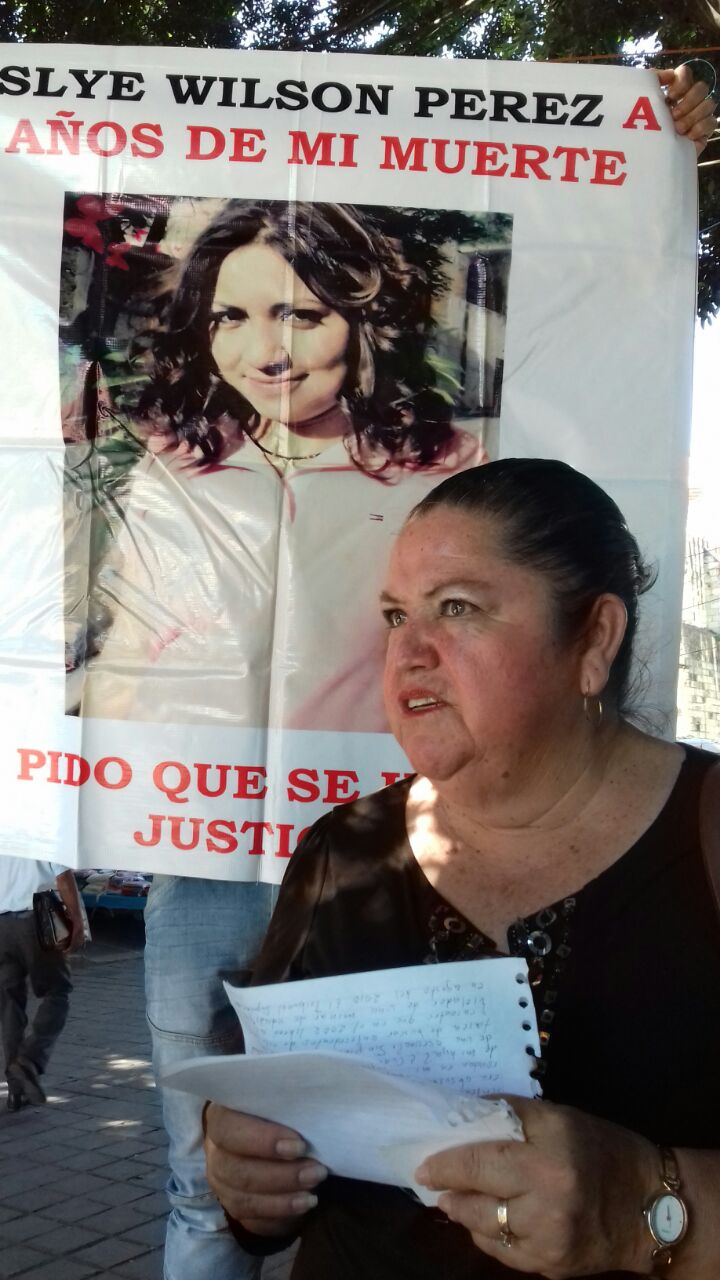 Corrupción e influencias políticas detienen justicia en 320 casos de violencia contra la mujer