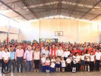 Entrega CONAFE uniformes y material didáctico a escuelas de la coordinación Regional de Tehuantepec