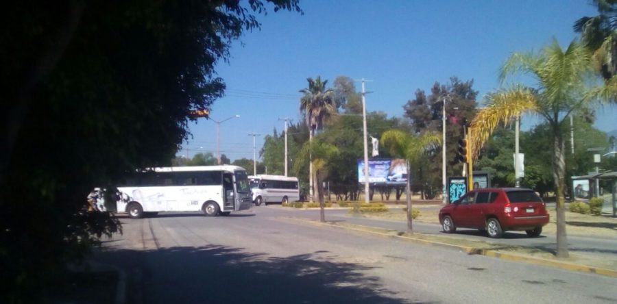 Maestros y normalistas vuelven hacer e las suyas