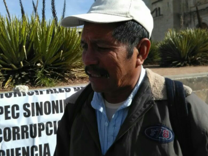 Liberan a habitante de Atepec después de más de 15 días de retenido; pobladores incendian su hogar