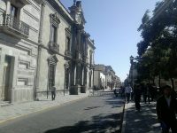 Incumple UABJO recomendación de DDHPO; estudiantes toman Av. Independencia de nuevo
