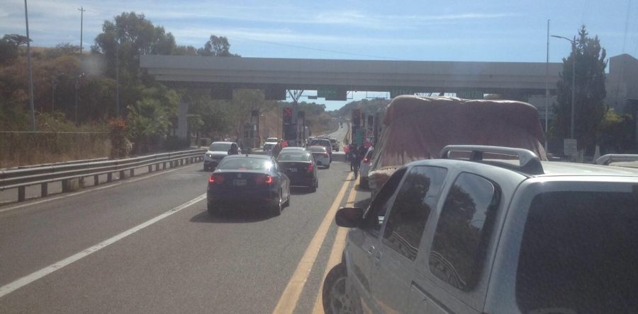 FEP y FPR toman Casetas de Peaje en Oaxaca