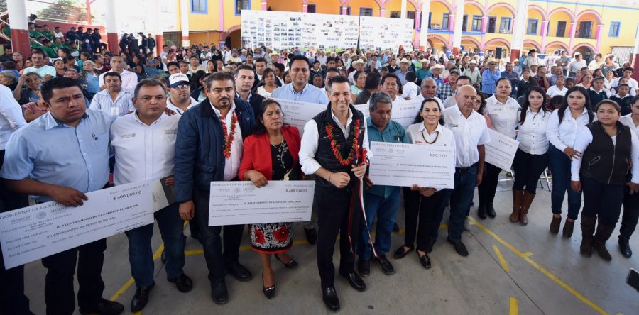 Entrega AMH recursos del Programa 3×1 para Migrantes a municipios de Oaxaca
