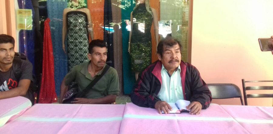 Agentes de Loxicha piden entrega de los recursos que les corresponden