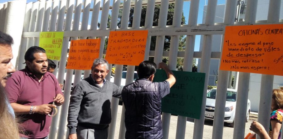 La protesta de los sindicalizados de Sedesol fue para exigir vales de fin de año