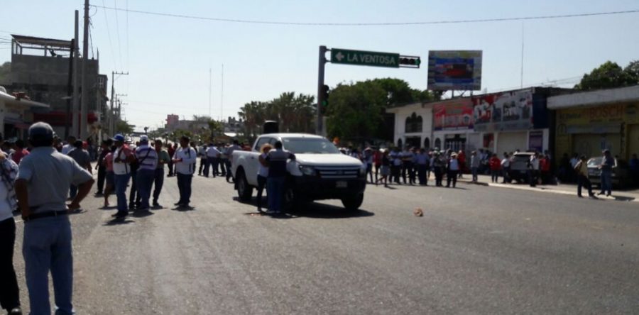 S-22 protesta en el Istmo de Tehuantepec por la visita de EPN