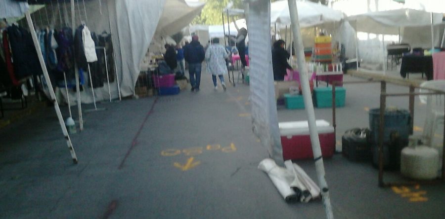 Polideportivo nuevo lugar para el tianguis de los viernes.