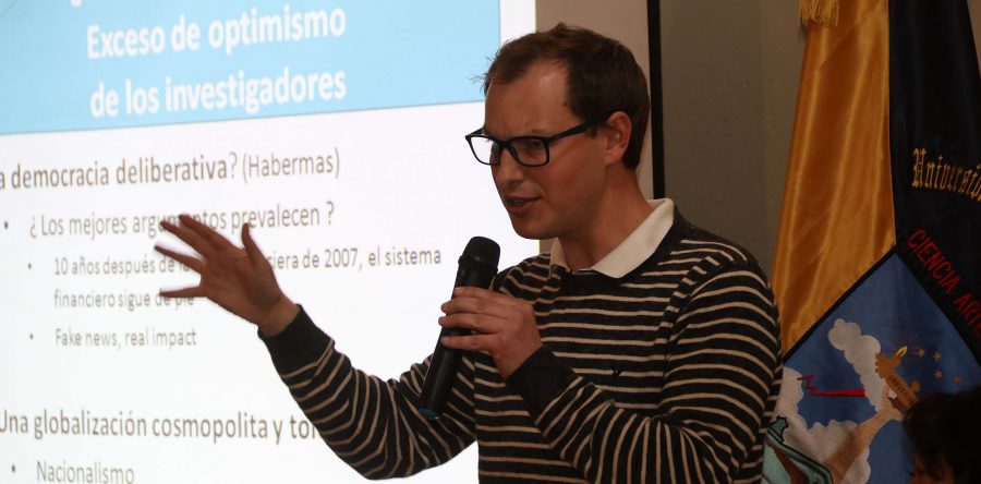 Analizan en IISUABJO fenómeno de los ‘Movimientos sociales en la era global’