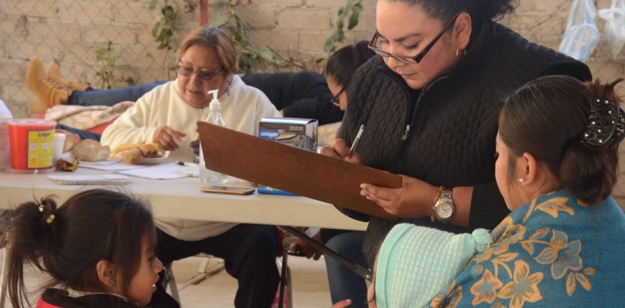 Con apoyo de ACO, familias de San Martín Mexicapan toman medidas ante bajas temperaturas