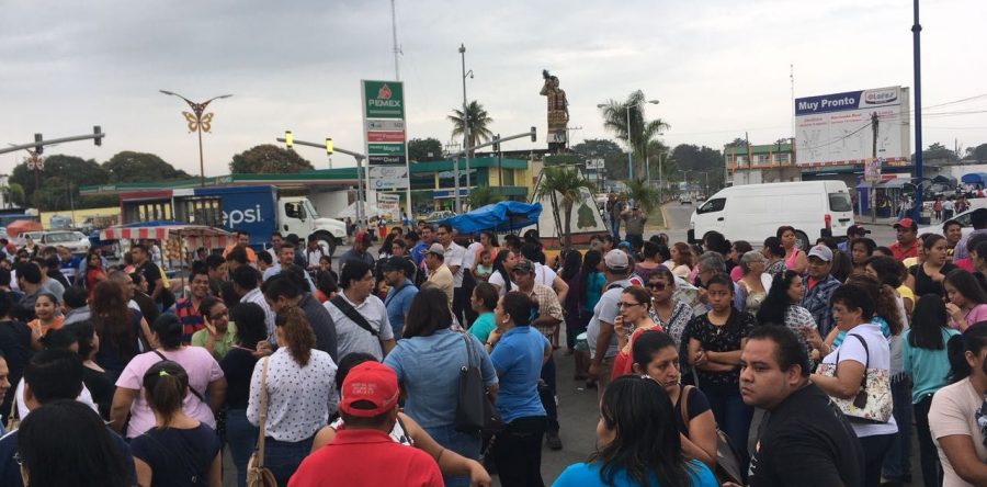 Maestros de la S-22 marchan en Tuxtepec
