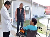 Christian Holm Rodríguez, Director General del DIF Oaxaca realiza recorrido en las instalaciones del CREE