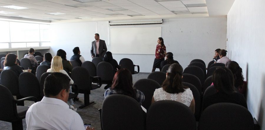 Gestiona Gobierno descuentos a trabajadores para estudios de licenciatura