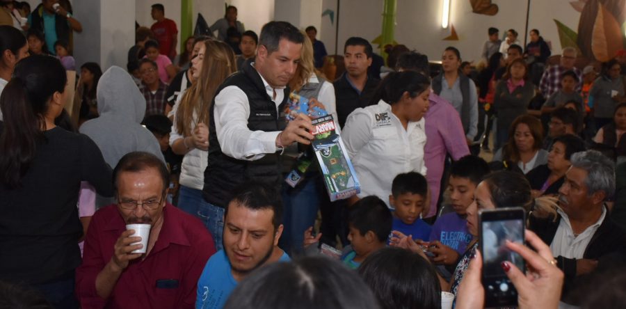 Continúan festejos por el Día de Reyes en la capital