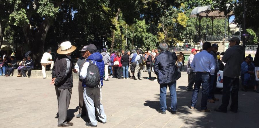 Jubilados con protesta frente a Palacio de Gobierno piden atención a sus demandas