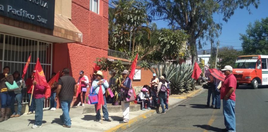 Sol Rojo continúa con su jornada de lucha con bloqueos