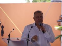 Se reúne HP con miles de Oaxaqueños