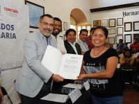 Entrega Gobierno Municipal certificados de posesión inmobiliaria a colonos de Ampliación San Juan
