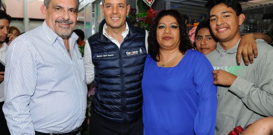 Hernández Fraguas acompaña al Gobernador del Estado a la reinauguración de dos mercados capitalinos