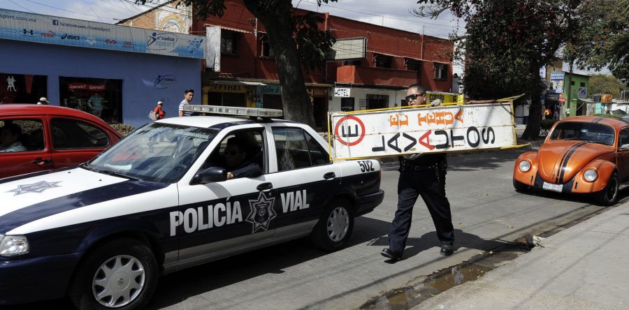 Realiza Alcaldía Municipal y la Comisaría de Vialidad retiro de objetos en la vía pública