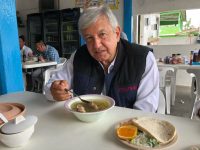 López Obrador choca con los críticos de su pragmatismo