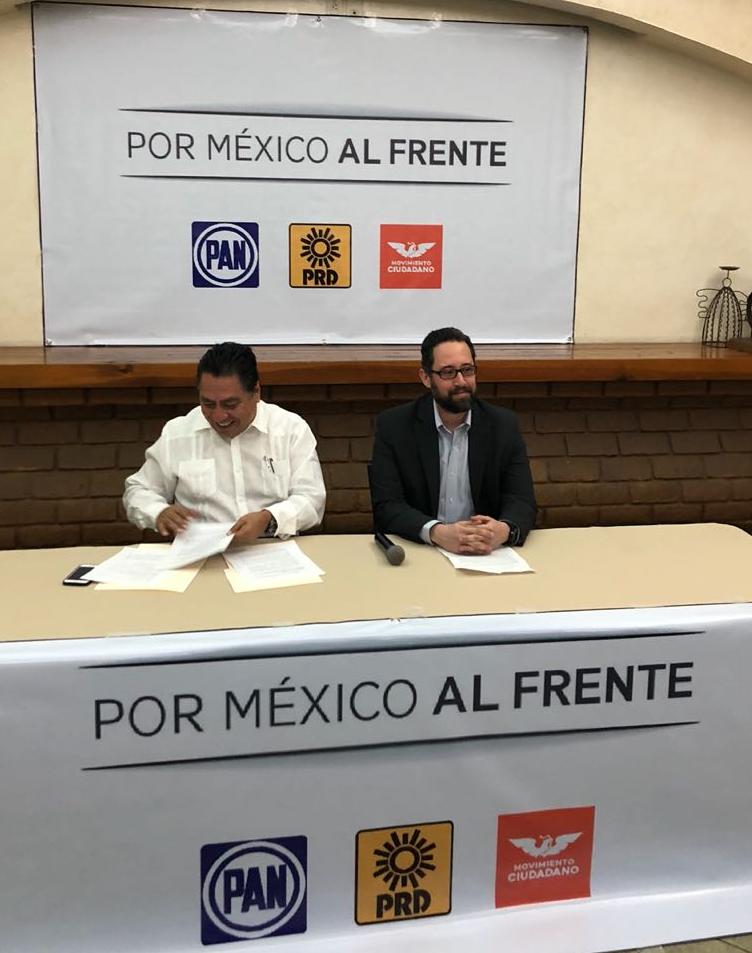 Renuncia Corpus al PRI y busca llegar al Senado por el PRD-PAN y MC